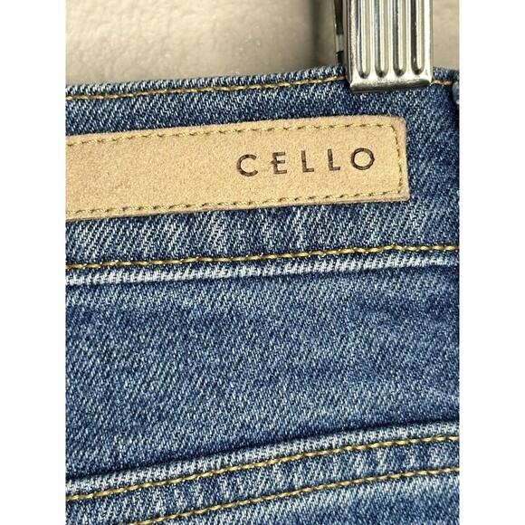 Cello High Rise Slim Boyfriend Jeans Womens Junior Sz 7 Blue Distressed Denim - Picture 6 of 7